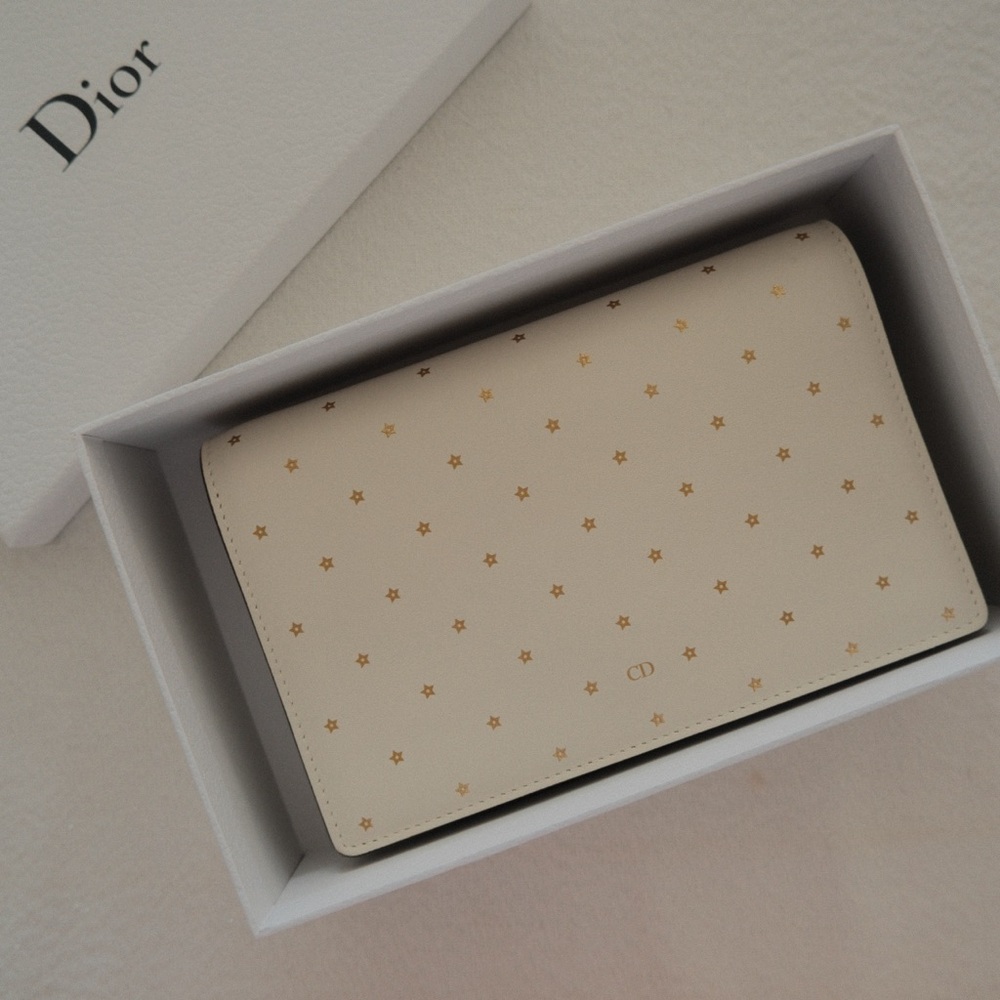 Dior Wallet on Chain